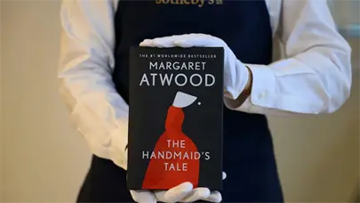 Atwood admite c&oacute;mo la dictadura argentina influy&oacute; en parte en El cuento de la criada