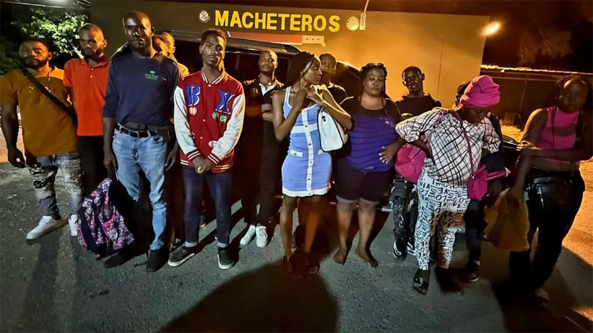 Haitianos detenidos en Mao