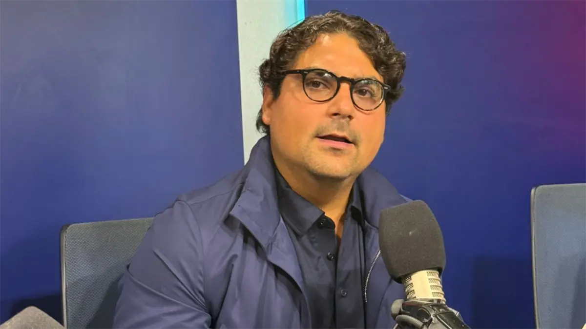 RD Vial impulsa amplio programa de iluminación vial con lámparas solares y tecnología LED