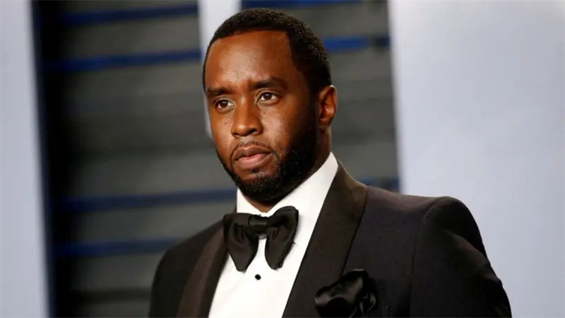 Sean Diddy Combs amplía su condena en prisión un mes y saldrá de prisión en junio de 2028