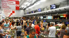 El comercio minorista de Brasil sube un 2,1 % en doce meses, pese a frenarse en septiembre