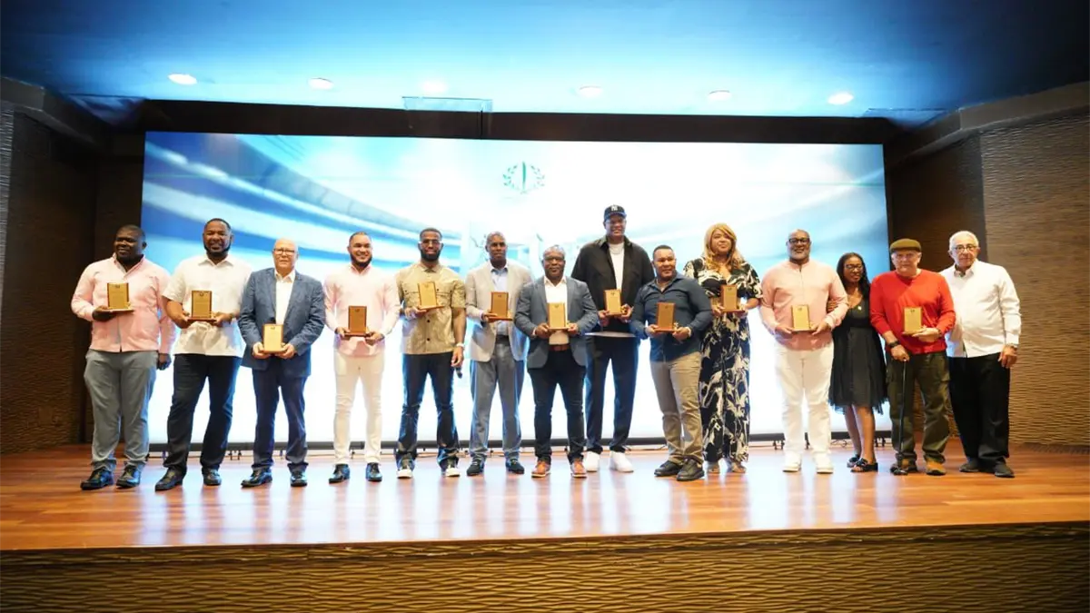 Pabellón de la Fama reconoce a deportistas y periodistas en Santo Domingo