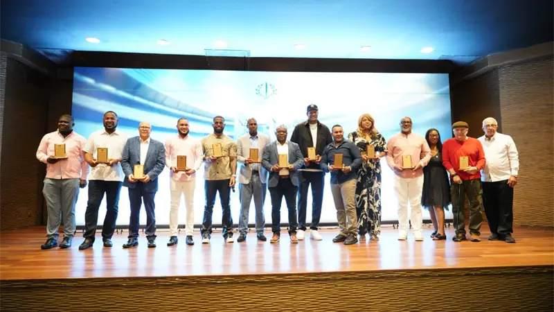 Pabellón de la Fama reconoce a deportistas y periodistas en Santo Domingo
