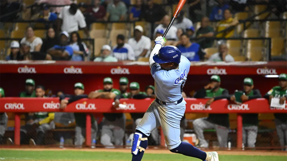Leyba, Adames y Rojas Jr. definen triunfo del Licey
