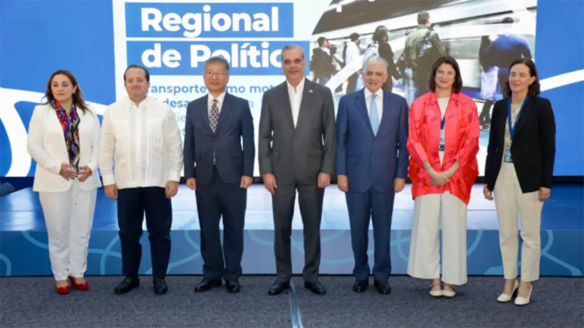 Dominicana, entre los 11 países que se comprometen a impulsar la descarbonización del transporte para 2035