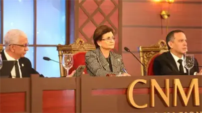 Debaten modernizar la ley electoral y aumentar la presencia de mujeres en la justicia