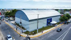 Presidente Abinader entrega polideportivo Isabelita en Santo Domingo Este