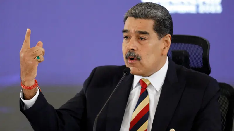 Maduro pide a cristianos de EEUU que suenen campanas de paz y no los tambores de la guerra