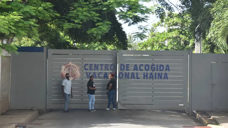 Piden instalación de servicio médico en Vacacional de Haina ante fallecimientos de migrantes