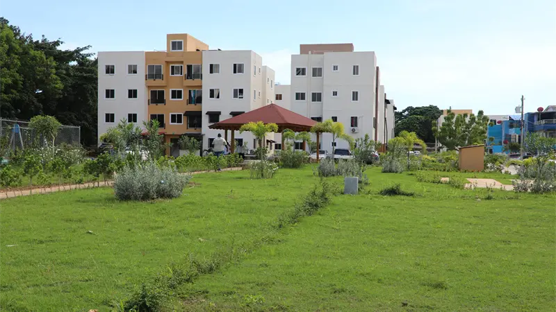 Presidente Abinader entrega apartamentos en Ciudad Real San Luis a 760 familias