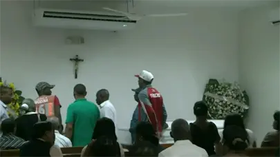 Consternación en Villa Mella por doble asesinato cometido por un hijo; velan restos