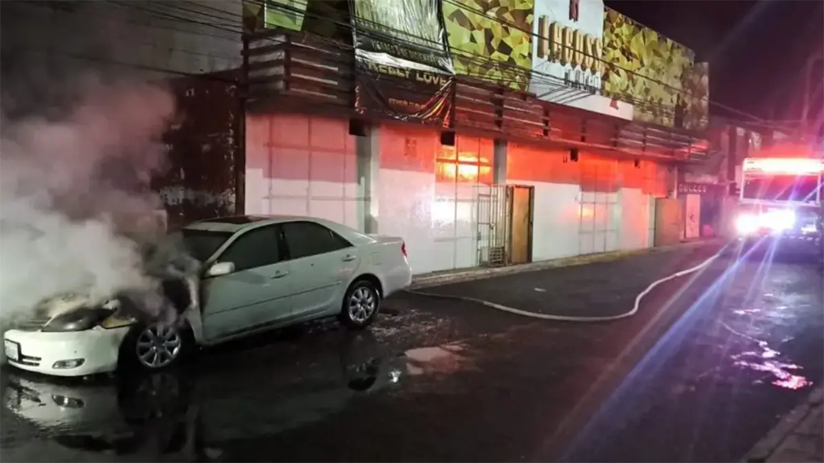 Cinco fallecidos en un incendio provocado en un bar en el centro de México