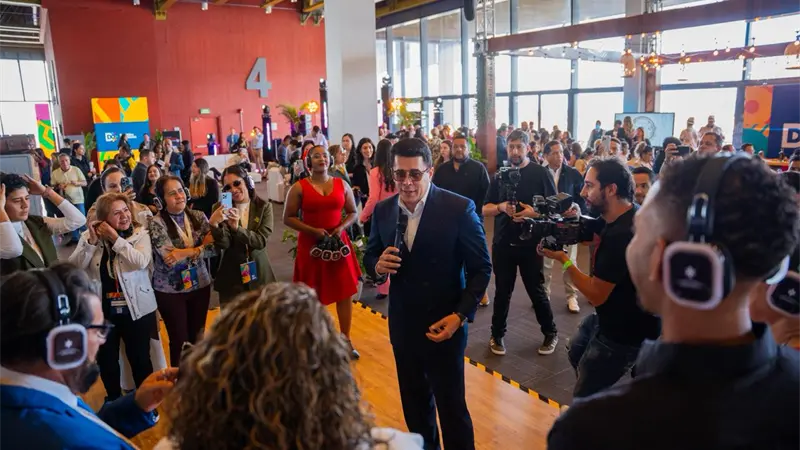 El ministro David Collado lanza en Colombia la plataforma "Conoce el Paraíso"