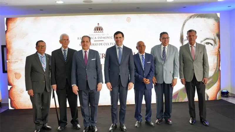 Entregan premio internacional Pedro Henríquez Ureña 2025 a José Enrique García