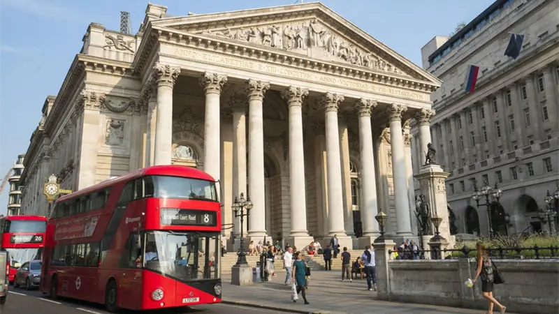 La Bolsa de Londres cae un 1,27 % penalizado por los sectores minero y de la defensa