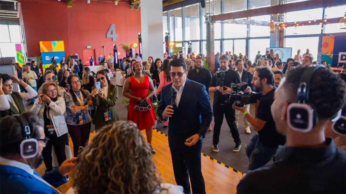 El ministro David Collado lanza en Colombia la plataforma "Conoce el Paraíso"