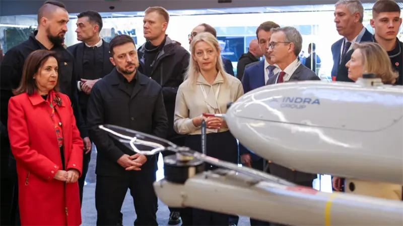 Zelenski se interesa en España por sistemas avanzados antidrones y radares militares