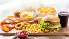 Los alimentos ultraprocesados son el nuevo tabaco y urgen regulación