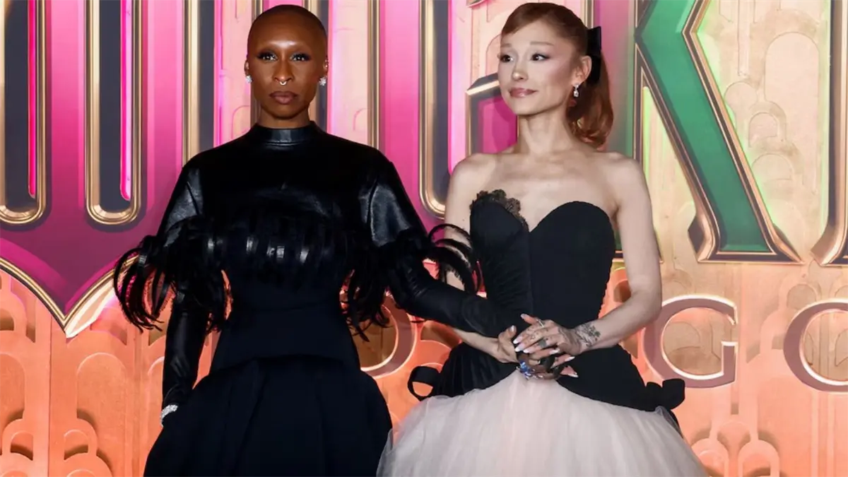 Ariana Grande afirmó que tiene contacto físico con Cynthia Erivo porque así canaliza su energía con sus manos.