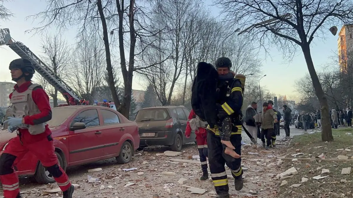 Rusia ataca Ucrania con 476 drones y 48 misiles y mata a 19 civiles