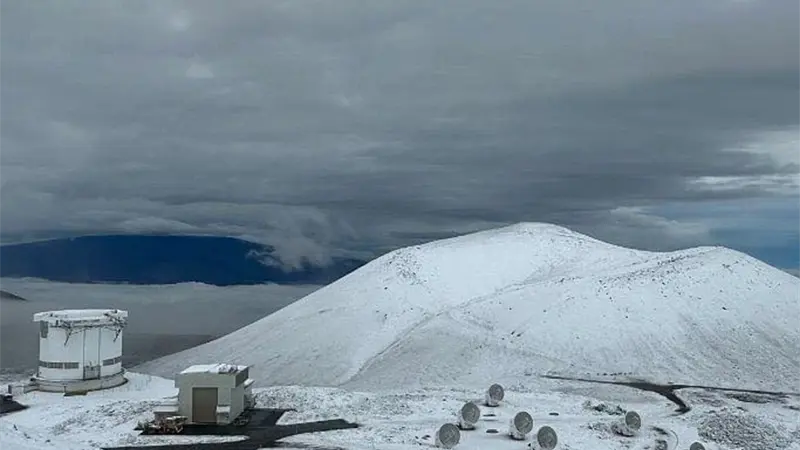 Condiciones invernales se adelantan en EE.UU. hasta con caída de nieve en Hawái