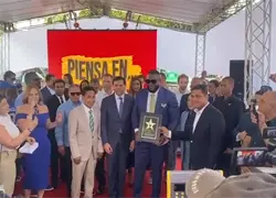 David Ortiz recibe su estrella en el Bulevar de la Churchill