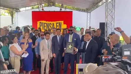 David Ortiz recibe su estrella en el Bulevar de la Churchill