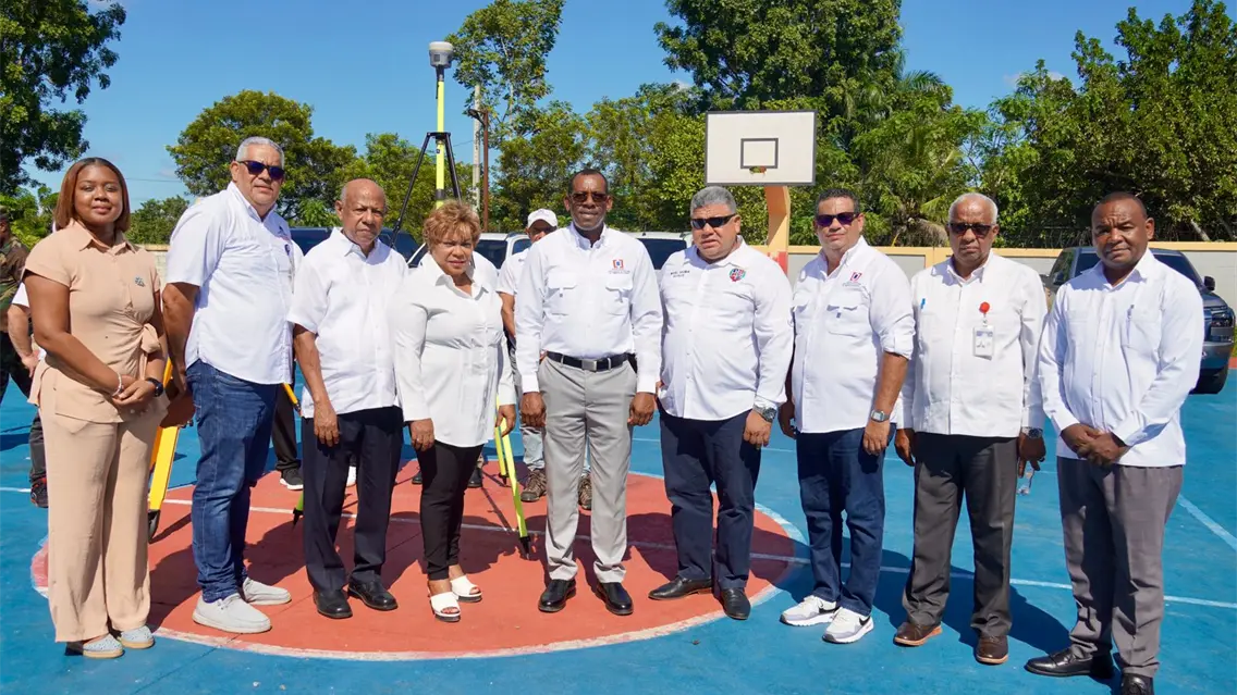 UTECT y CEA inician titulación en La Ceiba, beneficiando a 9,200 personas en La Victoria