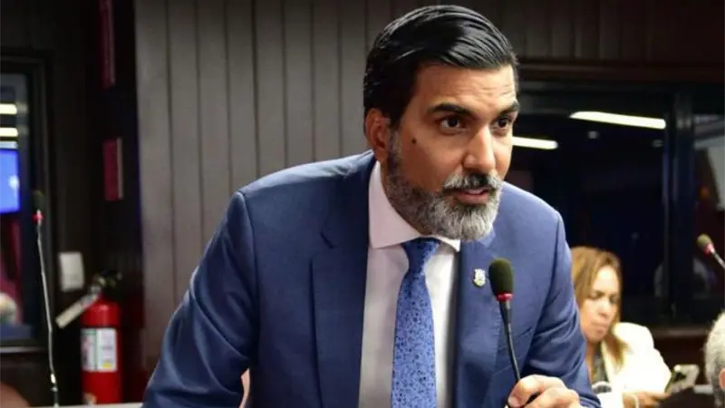 "Afecta la cohesión interna": diputado critica decisión del TC sobre relaciones homosexuales en la Polícia