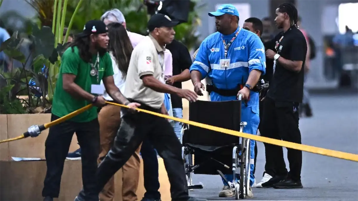 Diecinueve personas reciben atención médica por inhalar humo en el incendio de la COP30