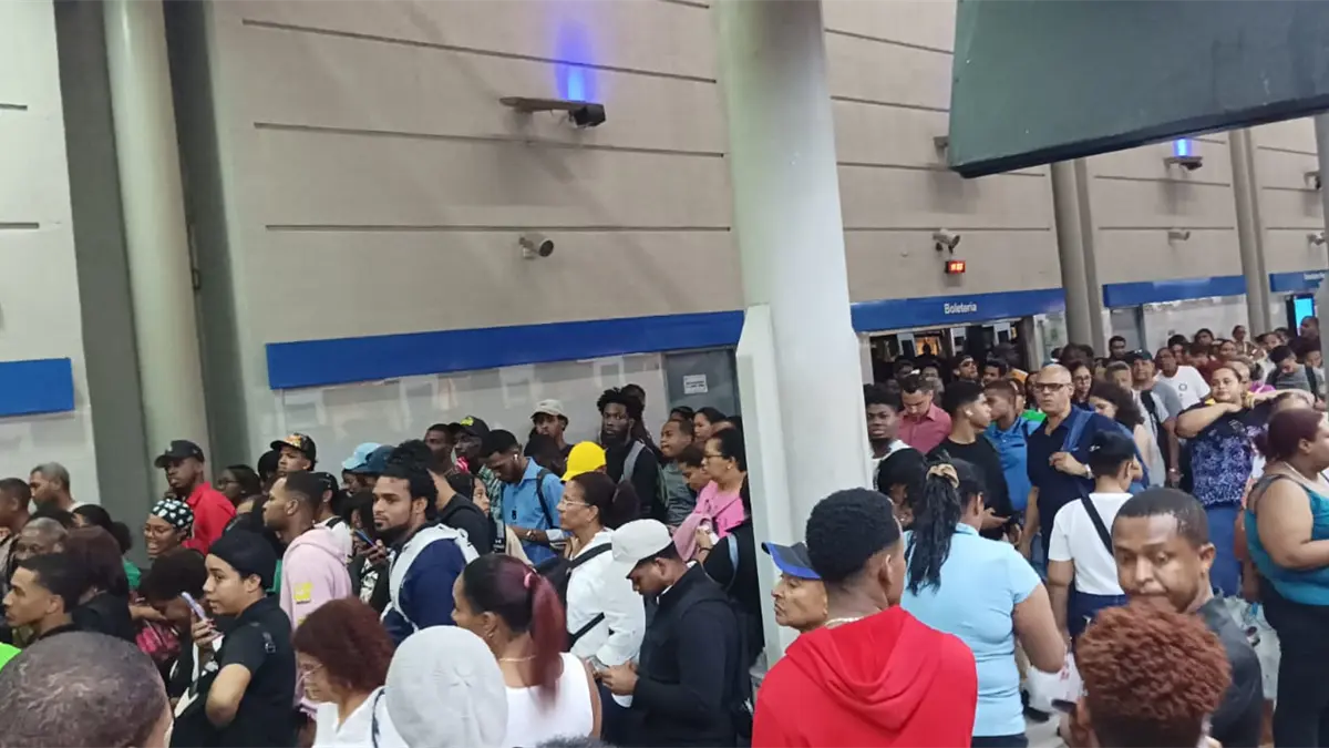 Metro de Santo Domingo restablece sus operaciones tras dos averías este miércoles en horas pico