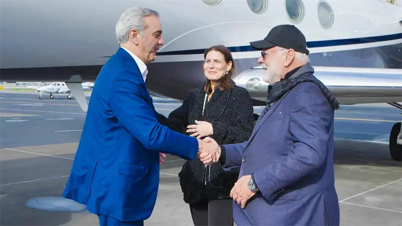 Abinader inicia visita estratégica en San José, California, para fortalecer inversión en semiconductores