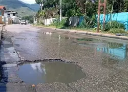 Comunitarios de Tropical del Este denuncian foco de contaminaci&oacute;n y abandono