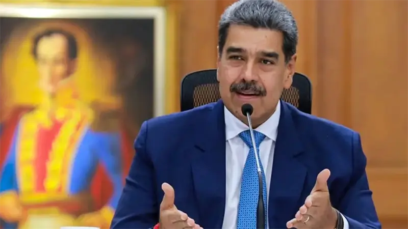 Nicolás Maduro llama a estudiantes de EE.UU. a detener la guerra y promover la paz