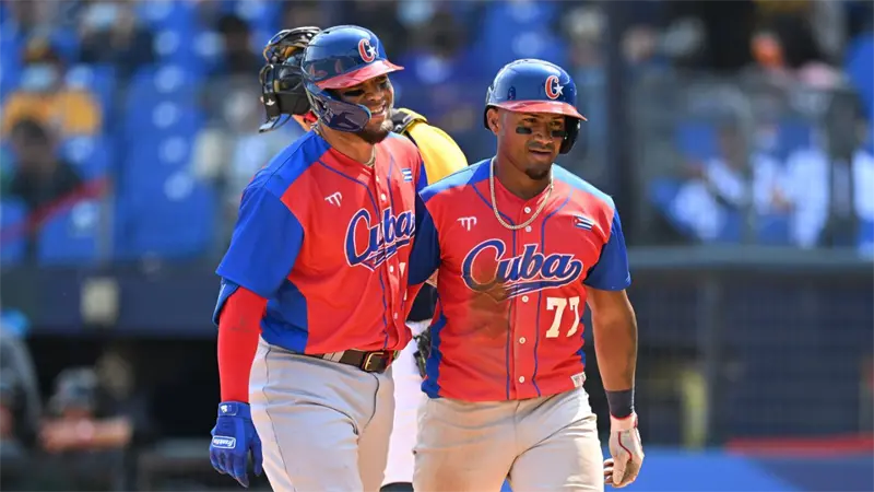 El béisbol cubano rompe el tabú: hasta 590,000 dólares por patrocinios en la liga local