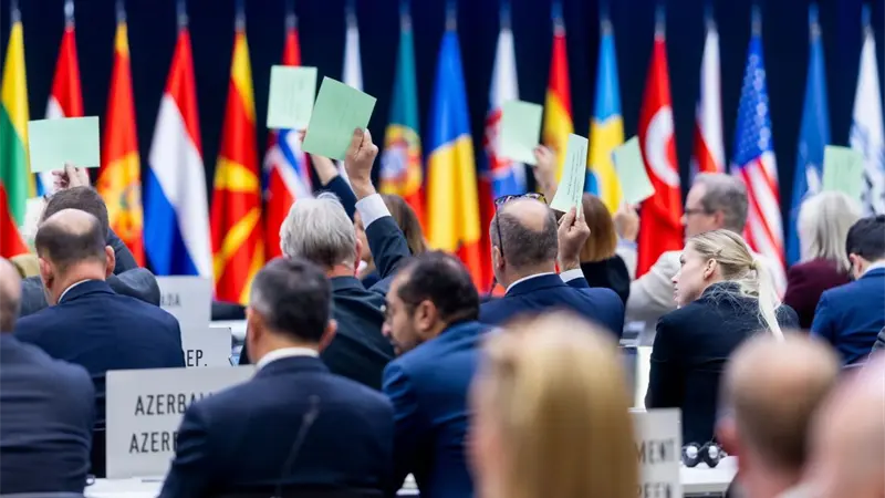 Colombia, España y otros países adhieren a un compromiso para abandonar los hidrocarburos