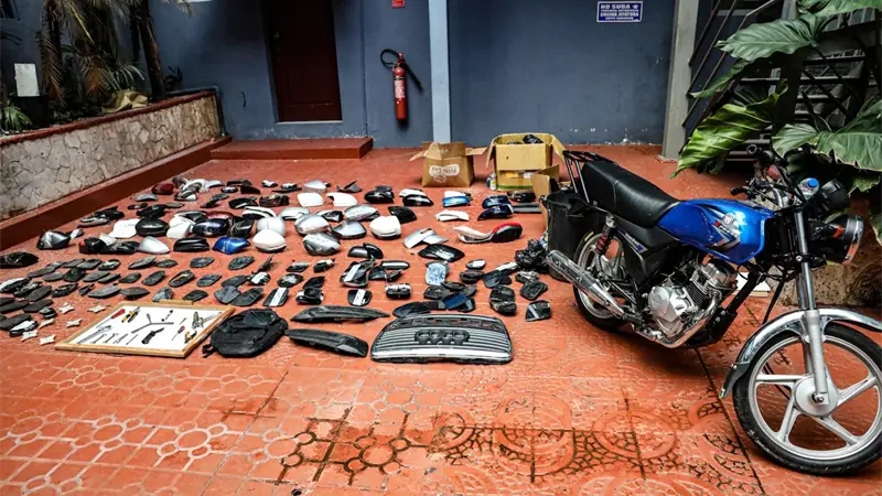 DICRIM desmantela red que robaba y vendía piezas de vehículos en el Gran Santo Domingo