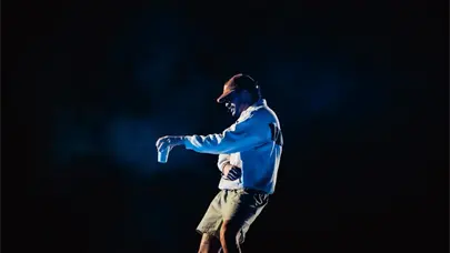 Bad Bunny hace vibrar SD en el inicio de esperada gira mundial