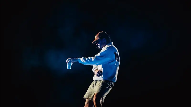 Bad Bunny hace vibrar SD en el inicio de esperada gira mundial