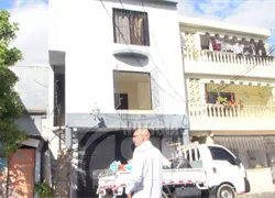 Cad&aacute;ver dur&oacute; seis d&iacute;as en una vivienda; el hombre viv&iacute;a solo