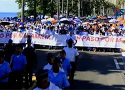 Iglesia Católica realiza caminata Un paso por mi Familia para promover unidad familiar en RD