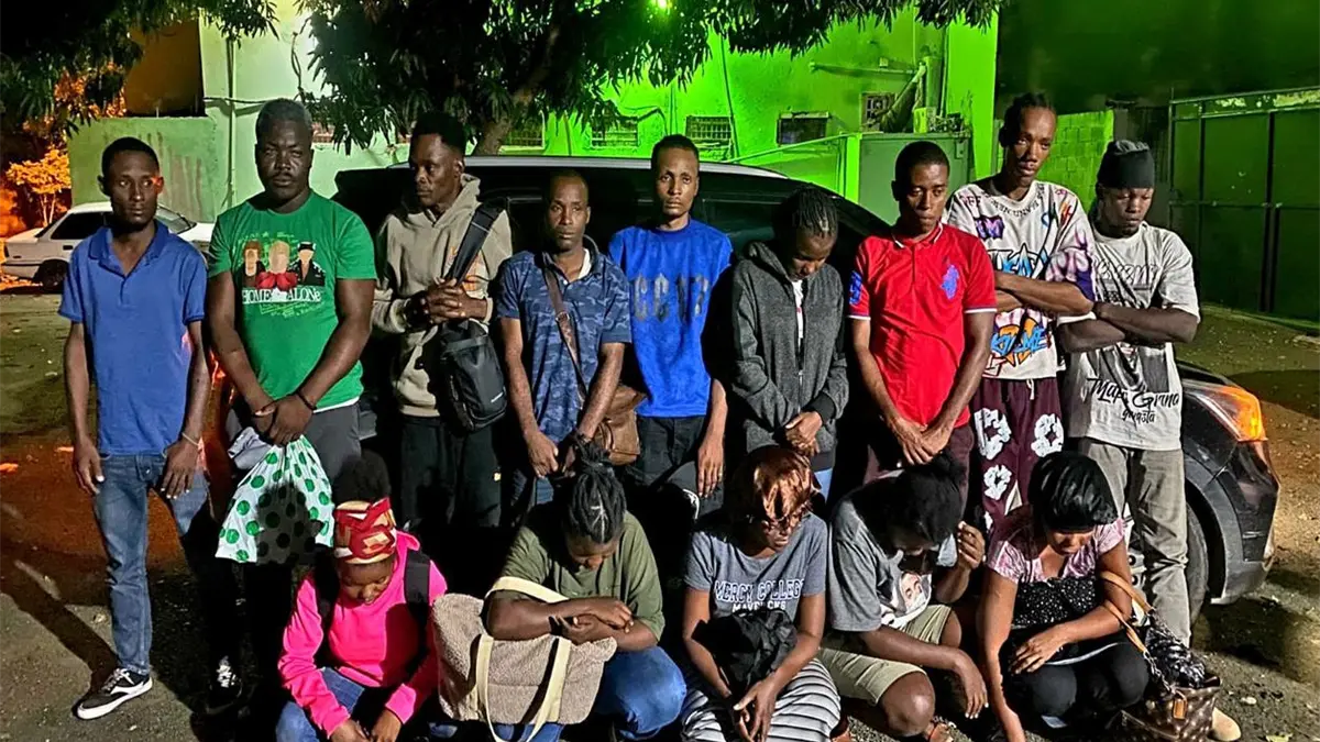 Ocupan jeepeta con 16 haitianos en condición irregular en Santiago Rodríguez