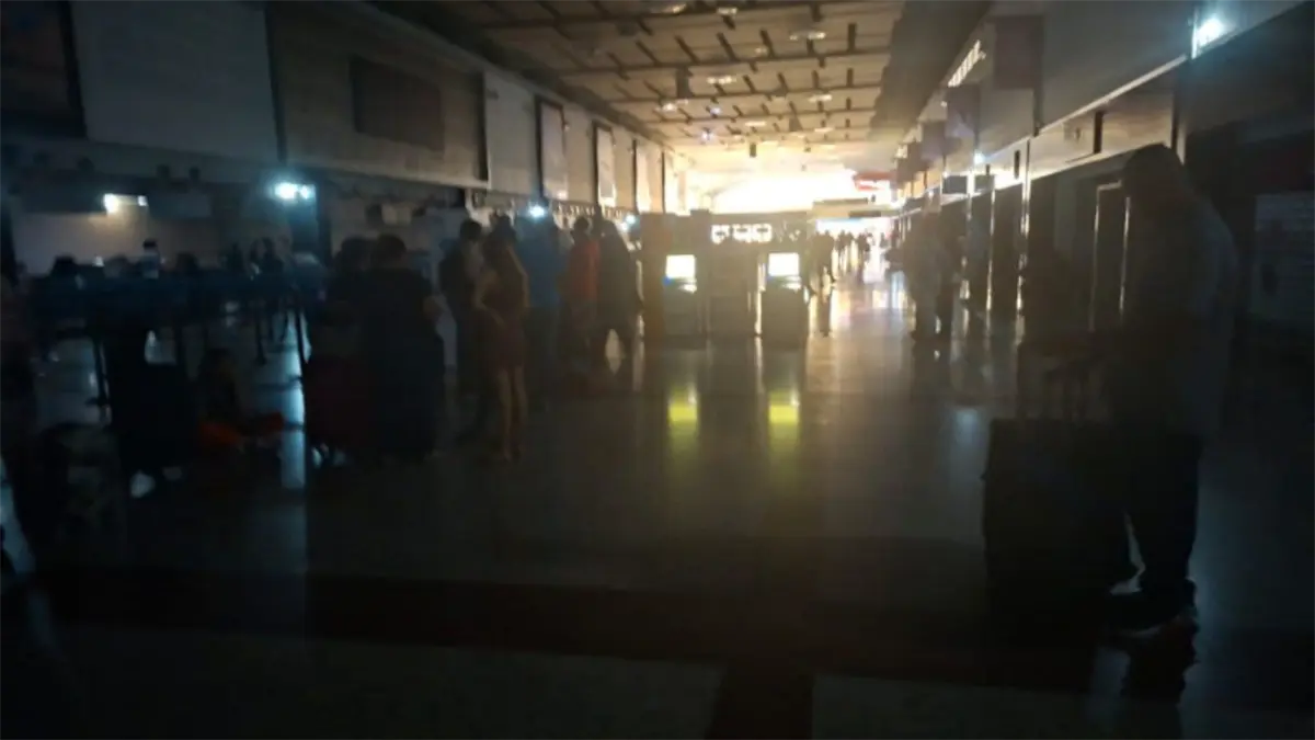 Abinader afirma que Aerodom está "en proceso" de pagar la multa por el apagón en el AILA