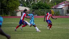 Salcedo FC vence 2-0 a Delfines y asegura clasificación