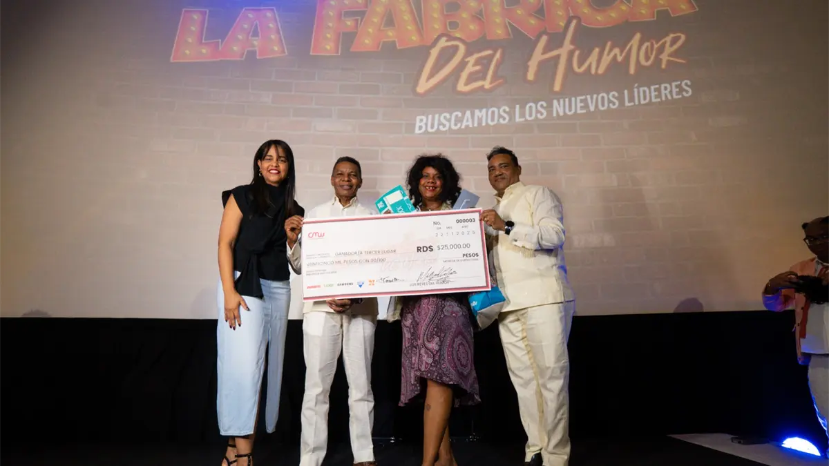 Raymond y Miguel cierran con éxito "La Fábrica del Humor"