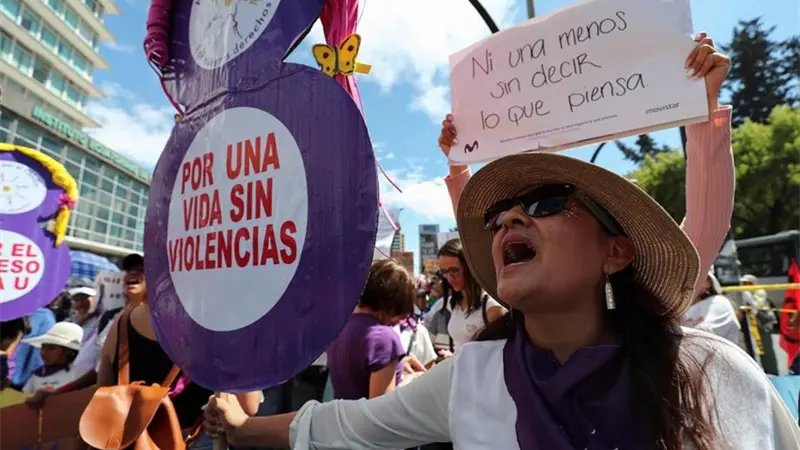 Más de 9,400 alertas por violencia a mujeres se han atendido en Ecuador durante 2025