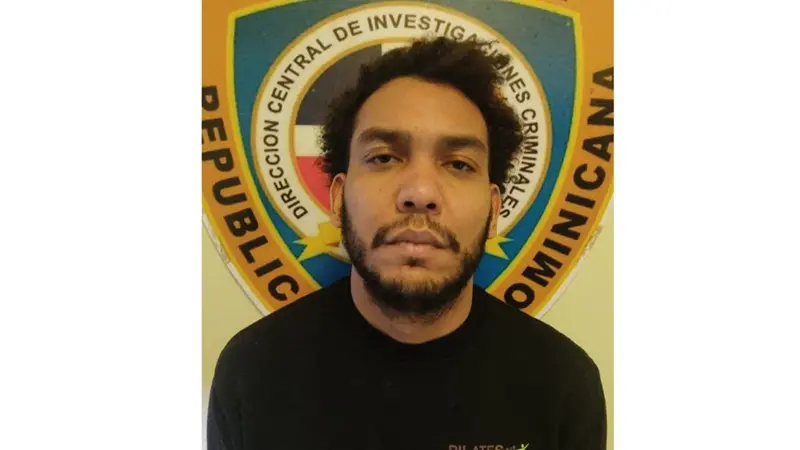 Interpol entrega a la Policía Nacional en La Vega a hombre buscado por homicidio agravado