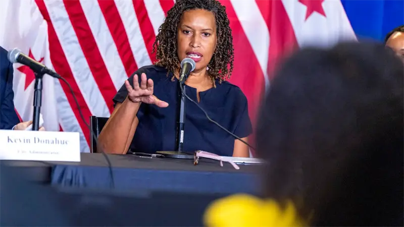 La alcaldesa demócrata de Washington no buscará la reelección tras diez años en el cargo