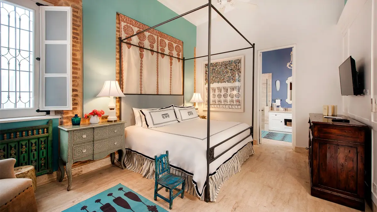 Casas del XVI celebra doble triunfo internacional con "Michelin Key 2025" y "World Travel Awards"