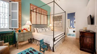 Casas del XVI celebra doble triunfo internacional con "Michelin Key 2025" y "World Travel Awards"